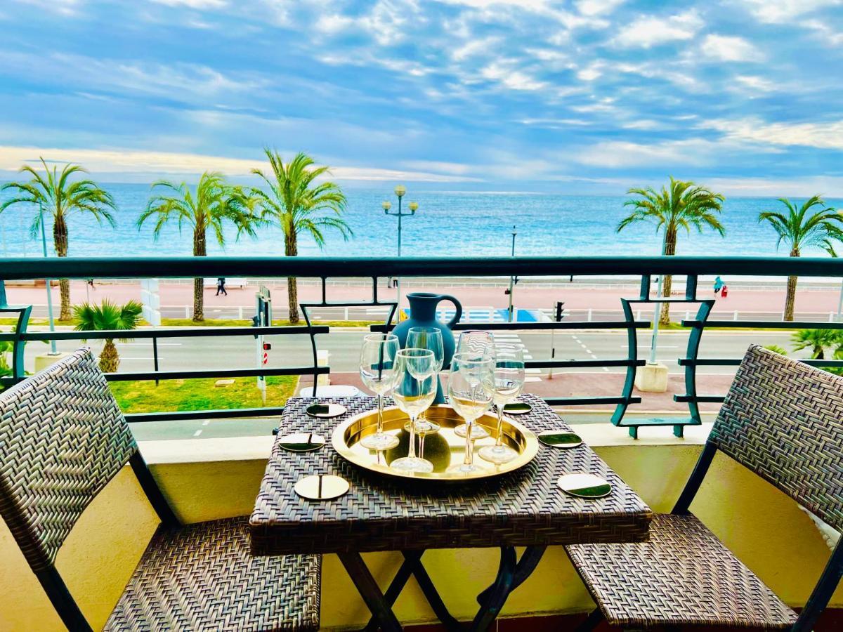 Endless Stunning Mediterranean Sea Views Promenade Des Anglais Nizza Kültér fotó